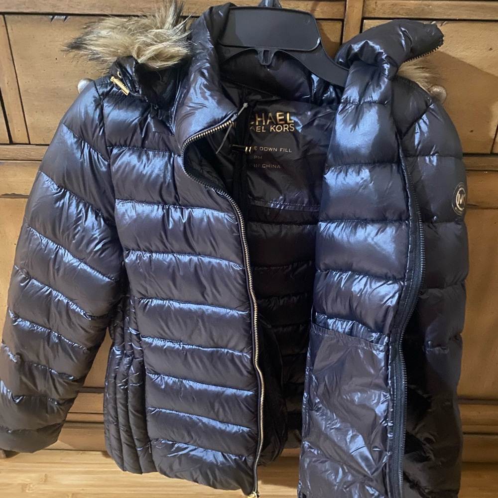Michael Kors packable down filled jacket Black with fur trim hood PETITE medium